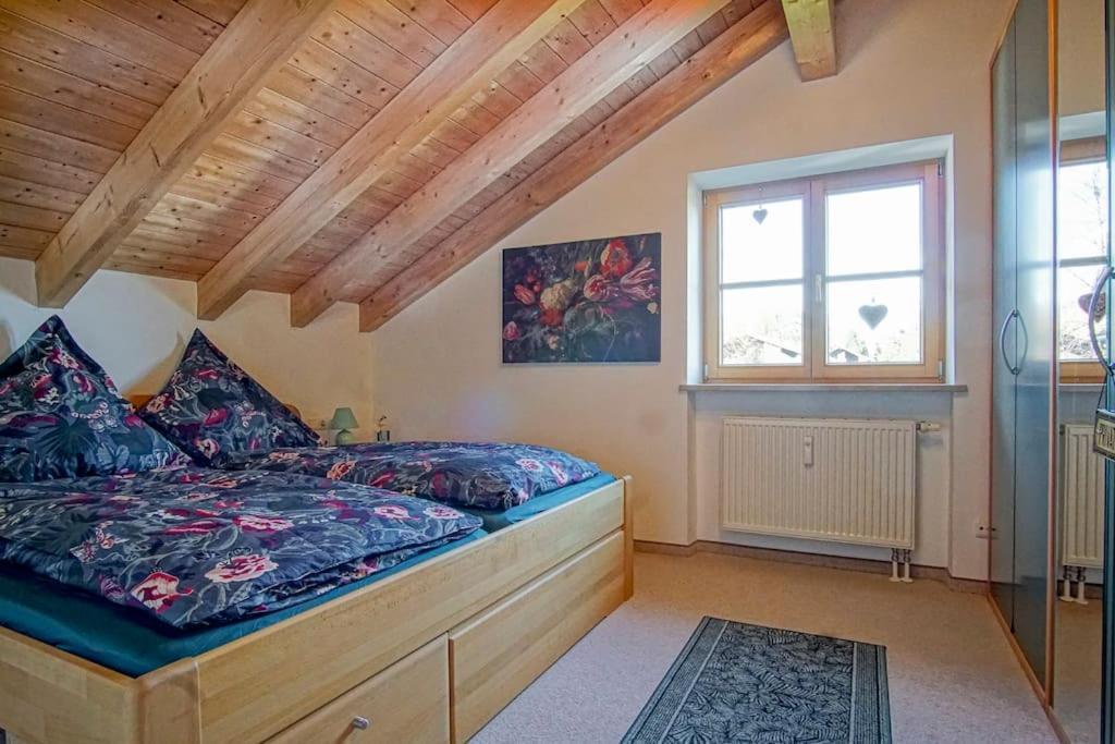 Luxury Living Near Weissensee +Balcony +Netflix Fussen Bagian luar foto